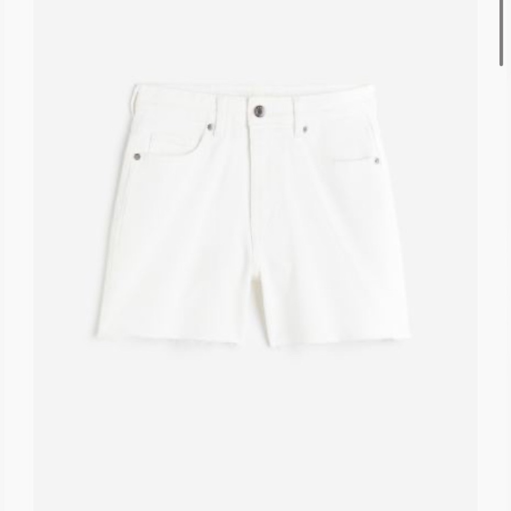 H&M High Waist White Denim Raw Hem Short size 8